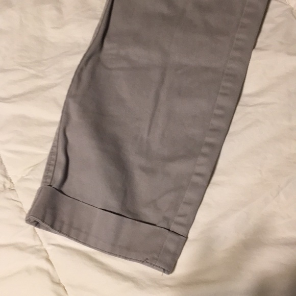 Capris - Picture 3 of 4